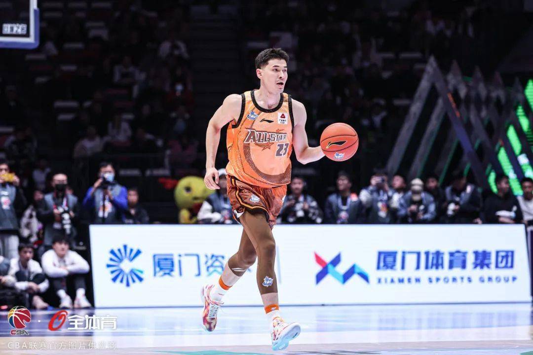 CBA全明星周末圆满闭幕，易建联荣膺MVP